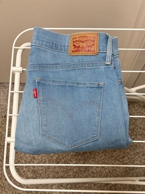 Levi’s 311 Skinny Jeans